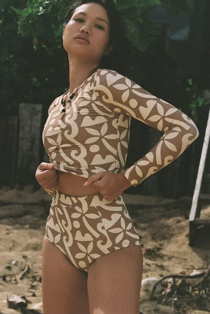 Island Poppler Rashguard