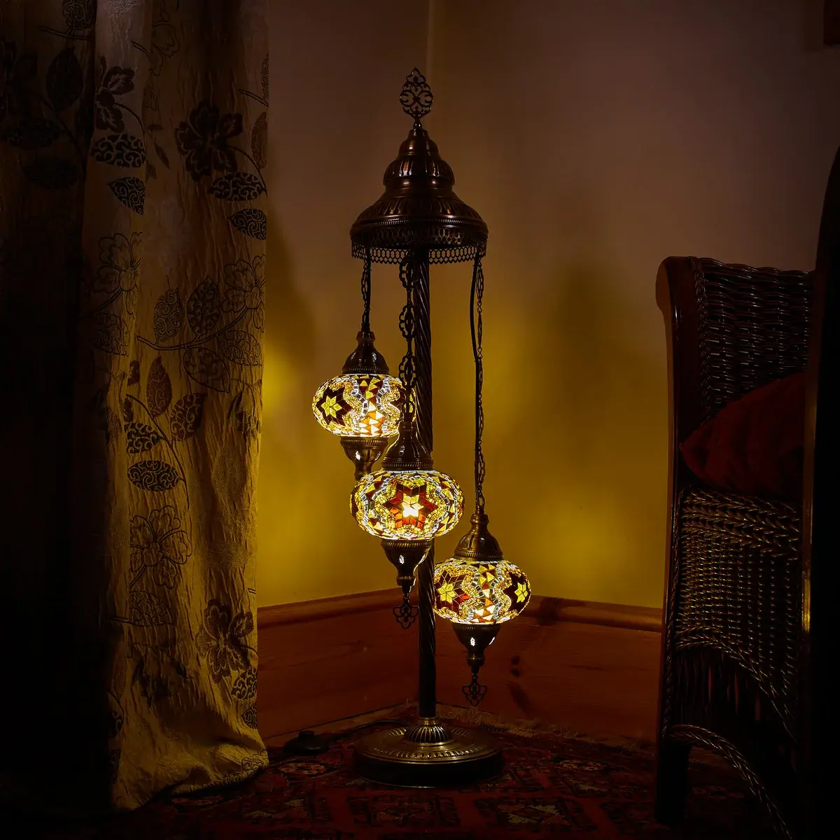 Turkish Standing Spiral Lamp