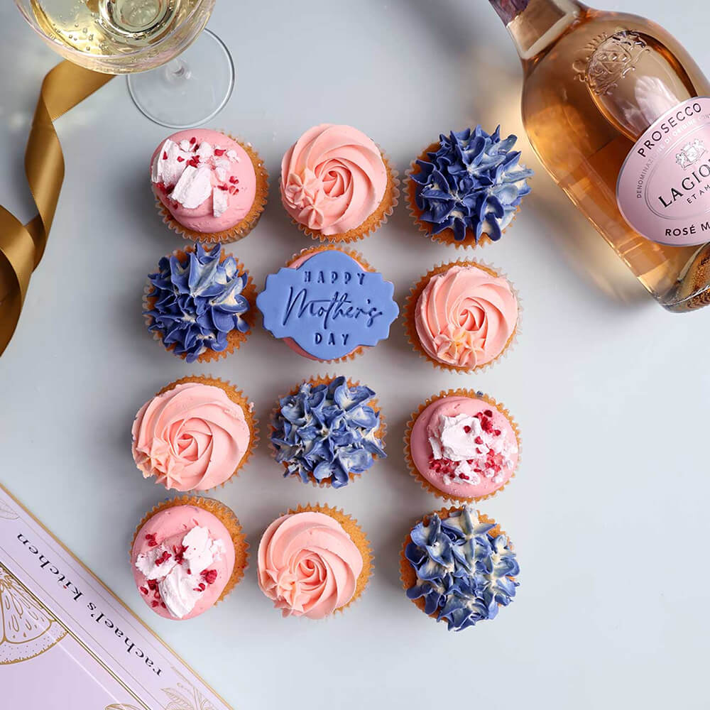 Mother's Day Hydrangea Cupcackes & Prosecco